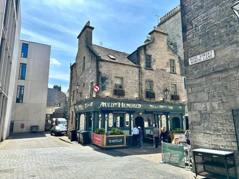 City Centre Hidden Hideout For 2 Edinburgh Ngoại thất bức ảnh